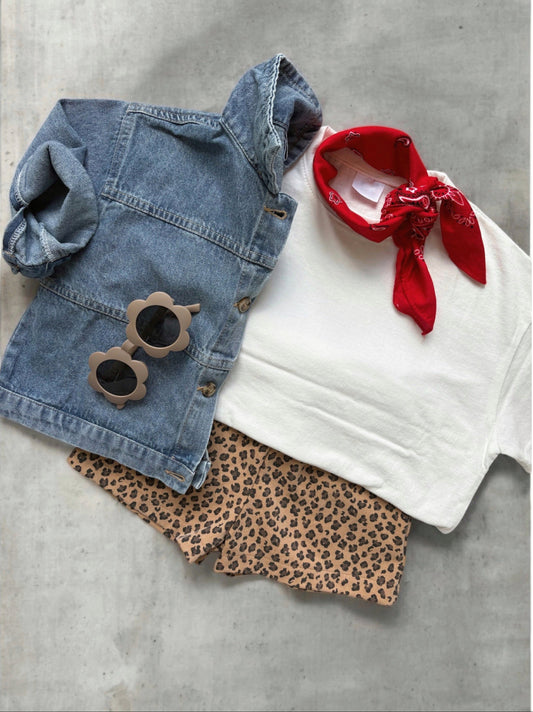 shorts Leo