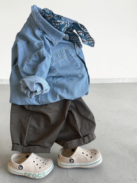pantalone Button