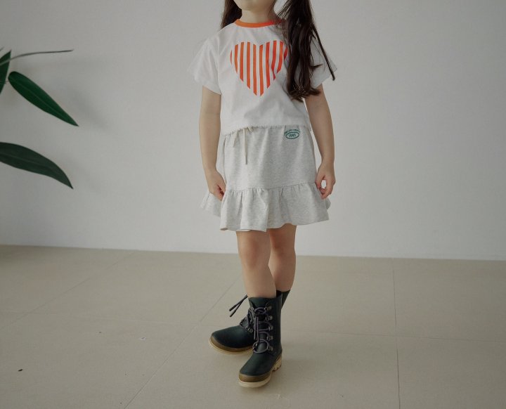 HEART T SHIRT