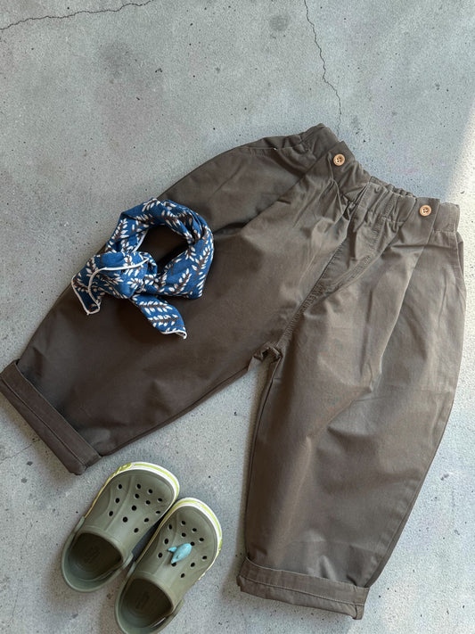 pantalone Button